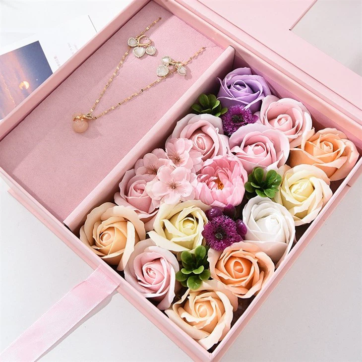 popular gift box with paper divider